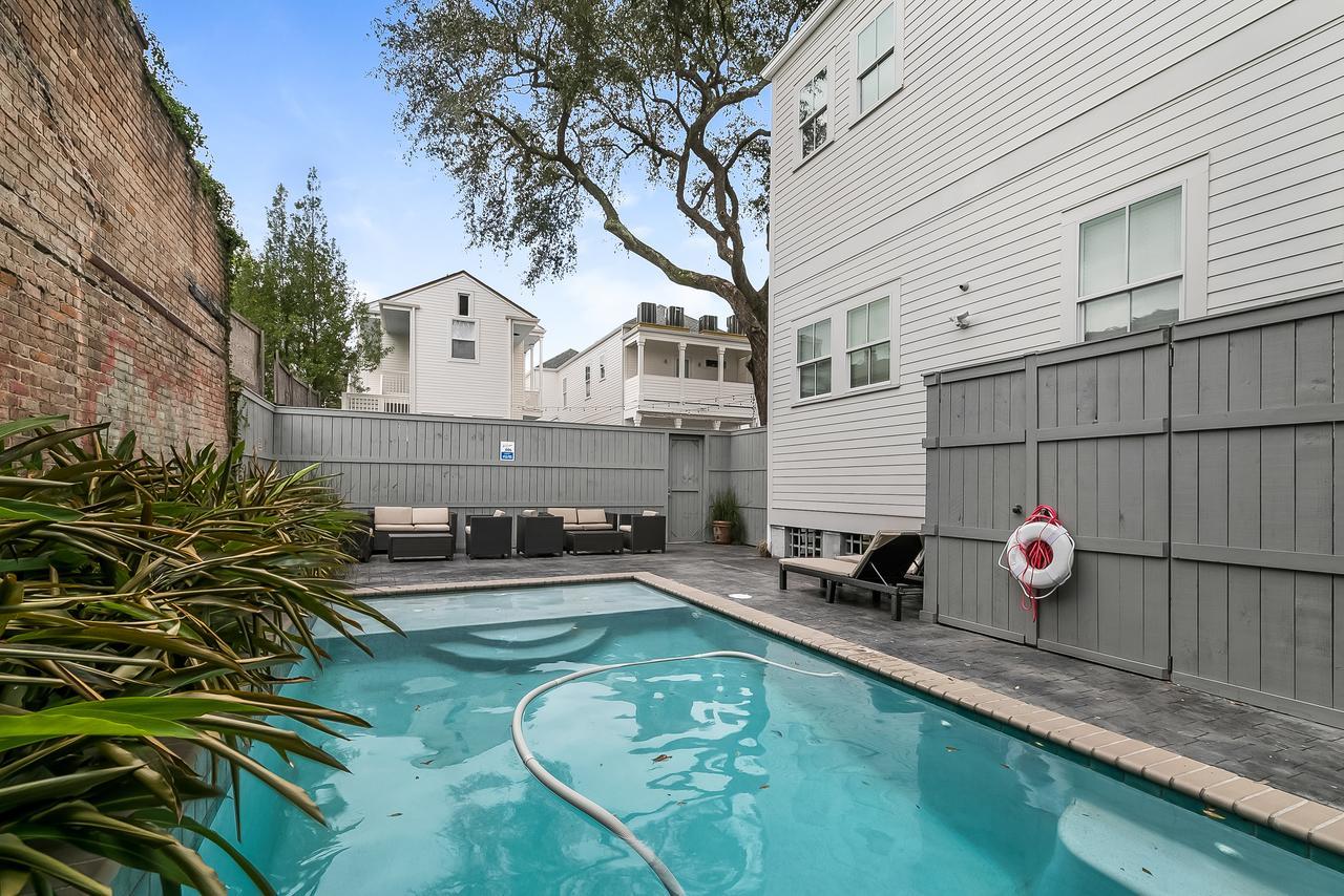 Amazing 3Br Cottage Off St Charles With Pool New Orleans Bagian luar foto