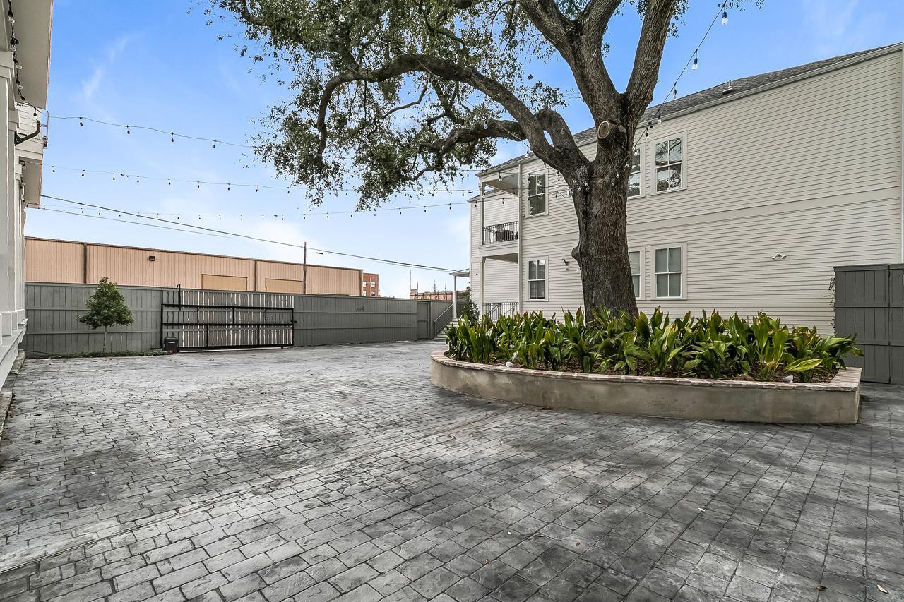 Amazing 3Br Cottage Off St Charles With Pool New Orleans Bagian luar foto